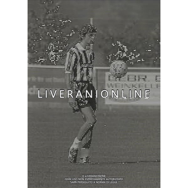 RETROSPETTIVA ALESSANDRO ALTOBELLI CALCIATORE NELLA FOTO ALESSANDRO ALTOBELLI NELL\'ANNO 1988 -1989 CON LA MAGLIA DELLA JUVENTUS AG ALDO LIVERANI SAS  