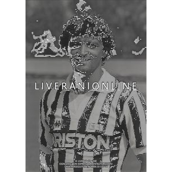 RETROSPETTIVA ALESSANDRO ALTOBELLI CALCIATORE NELLA FOTO ALESSANDRO ALTOBELLI NELL\'ANNO 1988 -1989 CON LA MAGLIA DELLA JUVENTUS AG ALDO LIVERANI SAS  