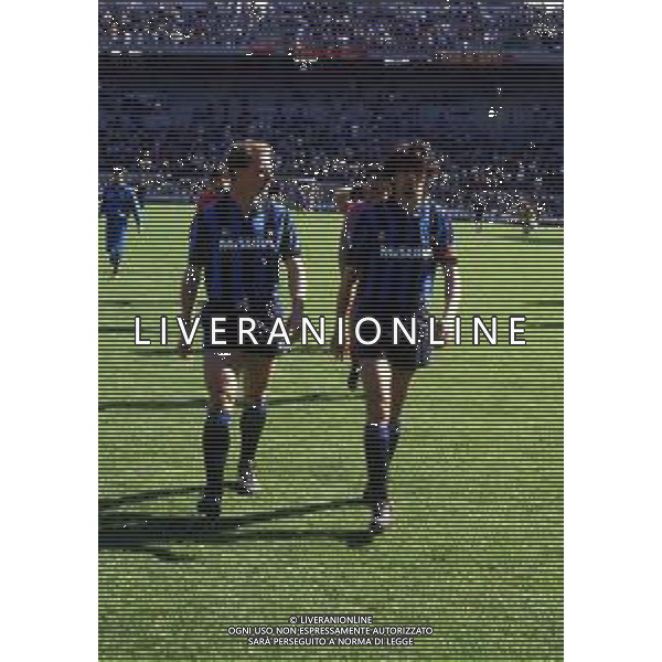 RETROSPETTIVA ALESSANDRO ALTOBELLI CALCIATORE NELLA FOTO ALESSANDRO ALTOBELLI CON LA MAGLIA DELL\'INTER CON KARL HEINZ RUMMENIGGE AG ALDO LIVERANI SAS 