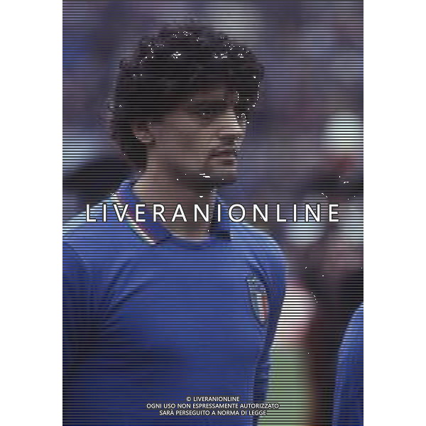 RETROSPETTIVA ALESSANDRO ALTOBELLI CALCIATORE NELLA FOTO ALESSANDRO ALTOBELLI CON LA MAGLIA DELLA NAZIONALE ITALIANA AG ALDO LIVERANI SAS  