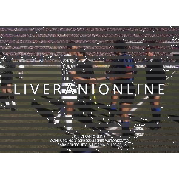 RETROSPETTIVA ALESSANDRO ALTOBELLI CALCIATORE NELLA FOTO ALESSANDRO ALTOBELLI CON LA MAGLIA DELL\'INTER CON ANTONIO CABRINI AG ALDO LIVERANI SAS 