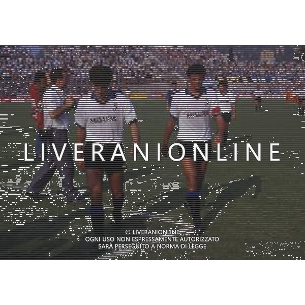 RETROSPETTIVA ALESSANDRO ALTOBELLI CALCIATORE NELLA FOTO ALESSANDRO ALTOBELLI CON LA MAGLIA DELL\'INTER CON VINCENZO SCIFO AG ALDO LIVERANI SAS 