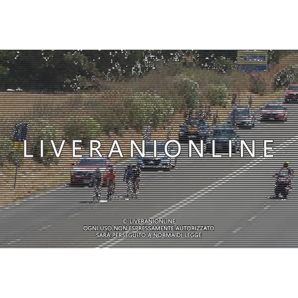 18-7-2021. Settimana Ciclistica Italiana sulle strade della Sardegna. Gara internazionale di ciclismo. Quinta tappa, Cagliari, Sardegna, Italia. Salvatore Moi/Aldo Liverani s.a.s. Nella foto: ciclisti in uscita da Carbonia sulla strada statle SP2 Pedemontana.