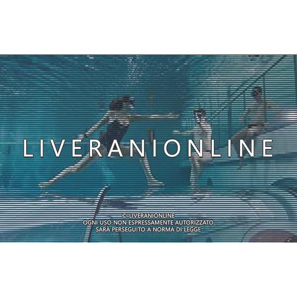 Allenamento sott\'acqua della schermitrice Arianna Errigo in vista delle Olimpiadi di Tokyo con la guida di Mike Maric nelle acque di Y-40, la piscina di acqua termale piu\' profonda al mondo, a Montegrotto Terme, tra respirazione, apnea, fiato, recupero e scherma subacquea - 19.07.2021 ©Ufficio Stampa - Action Agency S.r.l./AGENZIA ALDO LIVERANI SAS