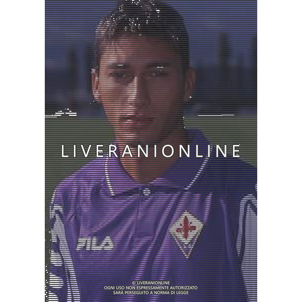 RETROSPETTIVA AMOROSO CHRISTIAN CALCIATORE NELLA FOTO AMOROSO CHRISTIAN CON LA MAGLIA DELLA FIORENTINA CALCIO AG ALDO LIVERANI SAS