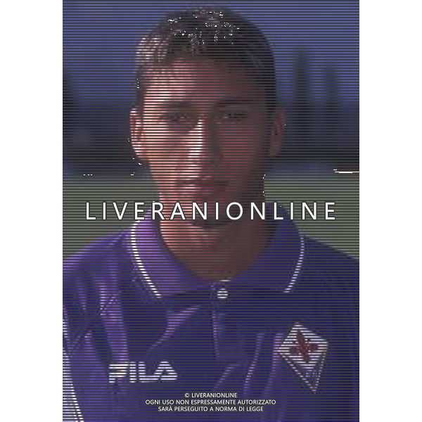 RETROSPETTIVA AMOROSO CHRISTIAN CALCIATORE NELLA FOTO AMOROSO CHRISTIAN CON LA MAGLIA DELLA FIORENTINA CALCIO AG ALDO LIVERANI SAS