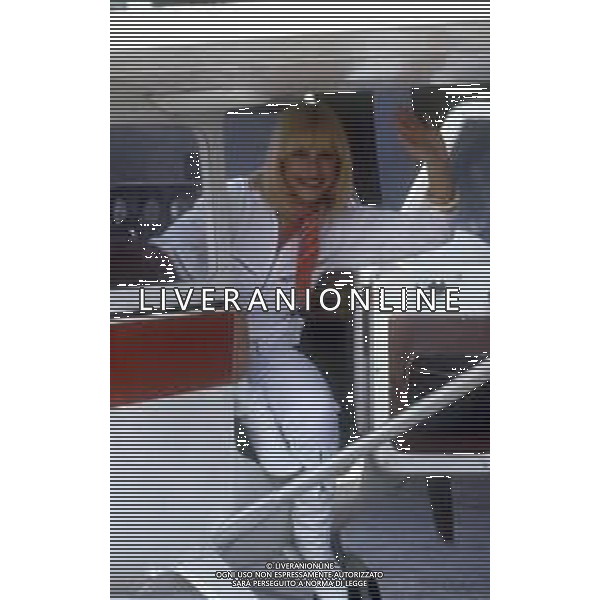 RETROSPETTIVA RAFFAELLA CARRA\' ATTRICE-CANTANTE E SHOW GIRL NELLA FOTO RAFFAELLA CARRA\' NELL\'ANNO 1983 ALLA TRASMISSIONE TELEVISIVA “FANTASTICO 3“ AG ALDO LIVERANI SAS