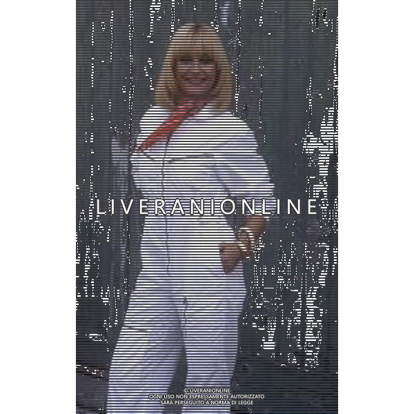 RETROSPETTIVA RAFFAELLA CARRA\' ATTRICE-CANTANTE E SHOW GIRL NELLA FOTO RAFFAELLA CARRA\' NELL\'ANNO 1983 ALLA TRASMISSIONE TELEVISIVA “FANTASTICO 3“ AG ALDO LIVERANI SAS