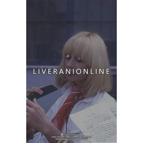 RETROSPETTIVA RAFFAELLA CARRA\' ATTRICE-CANTANTE E SHOW GIRL NELLA FOTO RAFFAELLA CARRA\' NELL\'ANNO 1983 ALLA TRASMISSIONE TELEVISIVA “FANTASTICO 3“ AG ALDO LIVERANI SAS