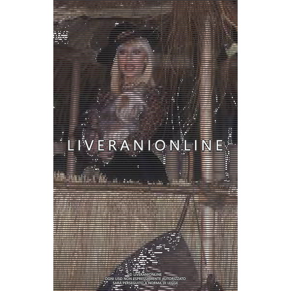 RETROSPETTIVA RAFFAELLA CARRA\' ATTRICE-CANTANTE E SHOW GIRL NELLA FOTO RAFFAELLA CARRA\' NELL\'ANNO 1985 AG ALDO LIVERANI SAS 