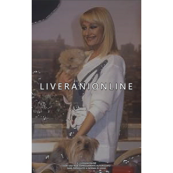 RETROSPETTIVA RAFFAELLA CARRA\' ATTRICE-CANTANTE E SHOW GIRL NELLA FOTO RAFFAELLA CARRA\' NELL\'ANNO 1985 AG ALDO LIVERANI SAS 