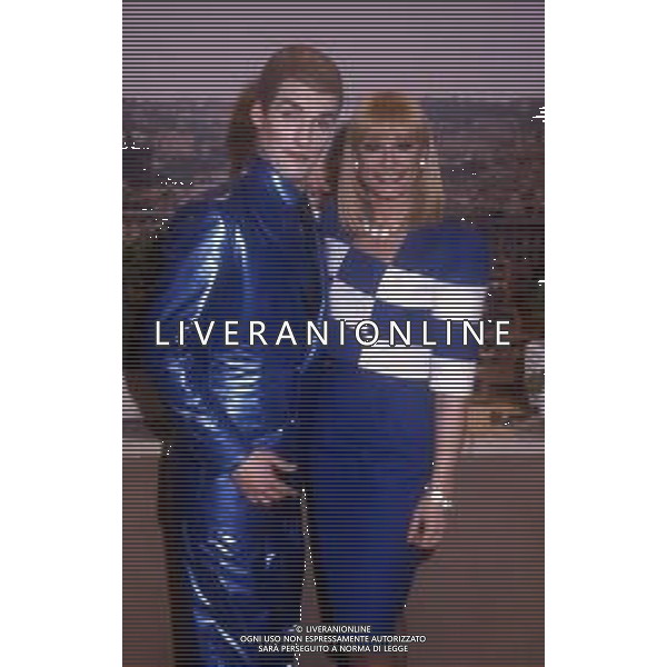 RETROSPETTIVA RAFFAELLA CARRA\' ATTRICE-CANTANTE E SHOW GIRL NELLA FOTO RAFFAELLA CARRA\' NELL\'ANNO 1985 CON DAVID ZED AG ALDO LIVERANI SAS 