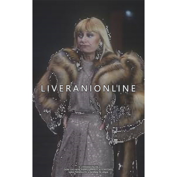 RETROSPETTIVA RAFFAELLA CARRA\' ATTRICE-CANTANTE E SHOW GIRL NELLA FOTO RAFFAELLA CARRA\' NELL\'ANNO 1986 AG ALDO LIVERANI SAS 