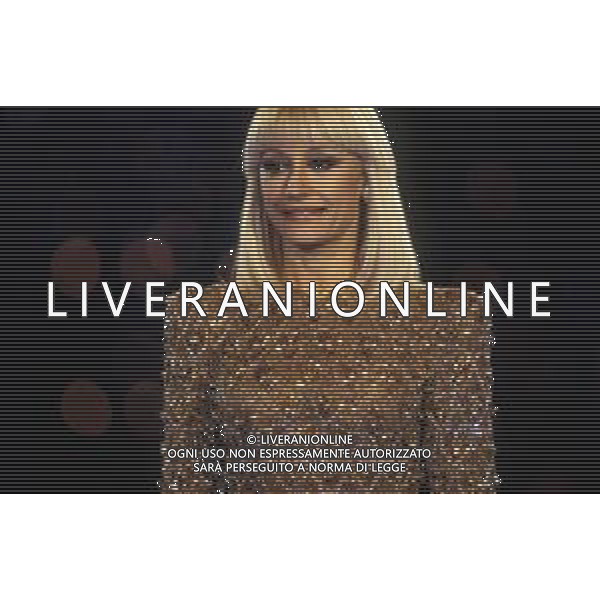 RETROSPETTIVA RAFFAELLA CARRA\' ATTRICE-CANTANTE E SHOW GIRL NELLA FOTO RAFFAELLA CARRA\' NELL\'ANNO 1988 ALLA TRASMISSIONE TELEVISIVA “RAFFAELLA CARRA\' SHOW“ AG ALDO LIVERANI SAS 
