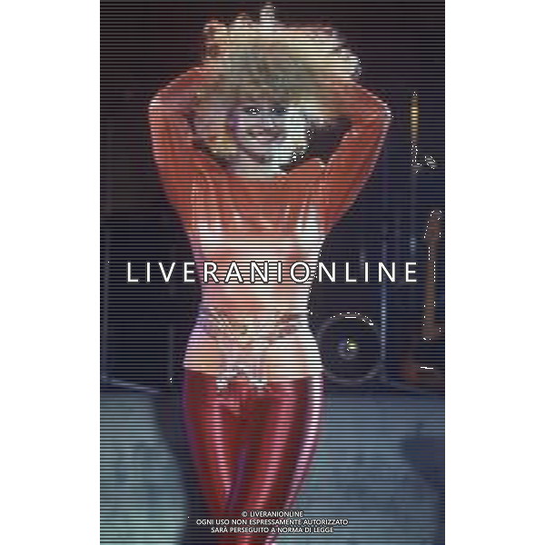 RAFFAELLA CARRA\' CANTANTE E SHOWGIRL - RETROSPETTIVA ANNI \'70 NELLA FOTO NEL 1979 - 1980 ©ARCHIVIO GIOVANNI LIVERANI/AG. ALDO LIVERANI SAS