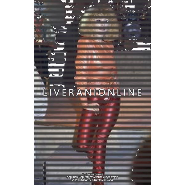 RAFFAELLA CARRA\' CANTANTE E SHOWGIRL - RETROSPETTIVA ANNI \'70 NELLA FOTO NEL 1979 - 1980 ©ARCHIVIO GIOVANNI LIVERANI/AG. ALDO LIVERANI SAS