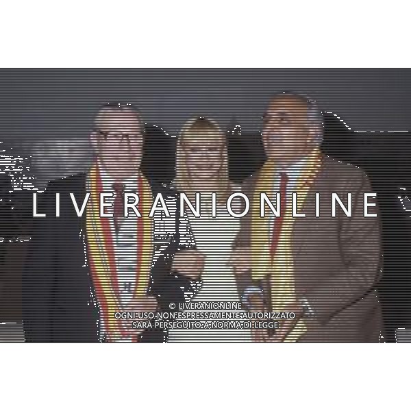 RAFFAELLA CARRA\' ATTRICE E SHOWGIRL - RETROSPETTIVA ANNI \'80 NELLA FOTO CON IL SINDACO DI ROMA UGO VETERE ©ARCHIVIO GIOVANNI LIVERANI/AGENZIA ALDO LIVERANI SAS