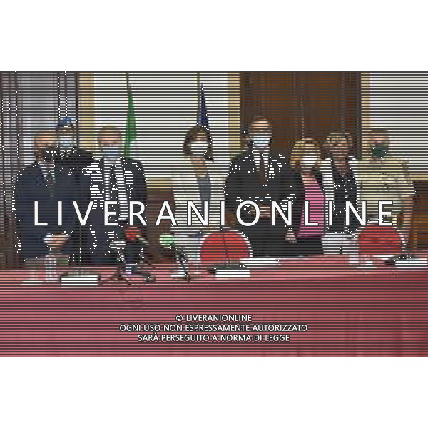 © TVRG Firma protocollo cura aree verdi Milano 26-07-2021 Sottoscrizione presso la Prefettura di Milano del protocollo d\'intesa per la promozione di attivita\' di cura e manutenzione di aree verdi, parchi e giardini con il coinvolgimento diretto di persone detenute in carcere. Presenti Marta Cartabia ministro della giustizia, Bernardo Petralia capo dipartimento dell\'amministrazione penitanziaria, Giuseppe Sala sindaco di Milano e Renato Saccone prefetto di Milano foto Roberto Garavaglia/ag. Aldo Liverani sas