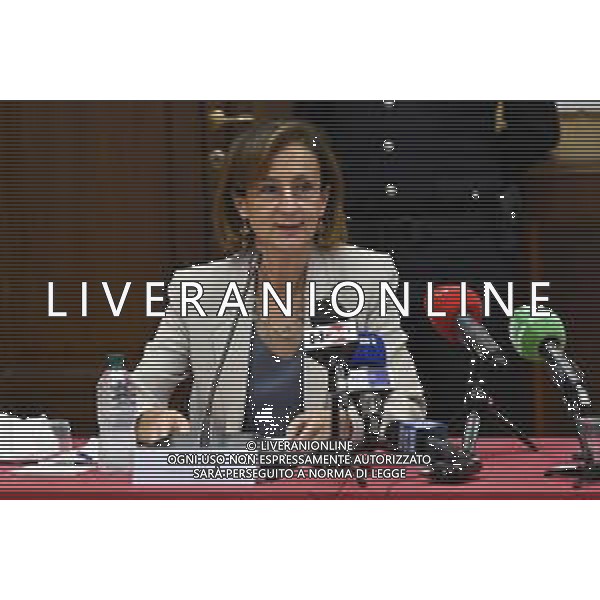© TVRG Firma protocollo cura aree verdi nella foto Marta Cartabia ministro della giustizia Milano 26-07-2021 Sottoscrizione presso la Prefettura di Milano del protocollo d\'intesa per la promozione di attivita\' di cura e manutenzione di aree verdi, parchi e giardini con il coinvolgimento diretto di persone detenute in carcere. Presenti Marta Cartabia ministro della giustizia, Bernardo Petralia capo dipartimento dell\'amministrazione penitanziaria, Giuseppe Sala sindaco di Milano e Renato Saccone prefetto di Milano foto Roberto Garavaglia/ag. Aldo Liverani sas