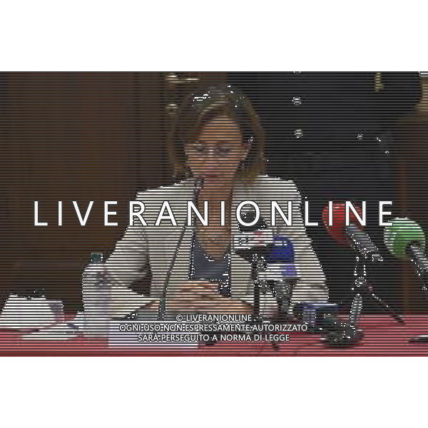 © TVRG Firma protocollo cura aree verdi nella foto Marta Cartabia ministro della giustizia Milano 26-07-2021 Sottoscrizione presso la Prefettura di Milano del protocollo d\'intesa per la promozione di attivita\' di cura e manutenzione di aree verdi, parchi e giardini con il coinvolgimento diretto di persone detenute in carcere. Presenti Marta Cartabia ministro della giustizia, Bernardo Petralia capo dipartimento dell\'amministrazione penitanziaria, Giuseppe Sala sindaco di Milano e Renato Saccone prefetto di Milano foto Roberto Garavaglia/ag. Aldo Liverani sas