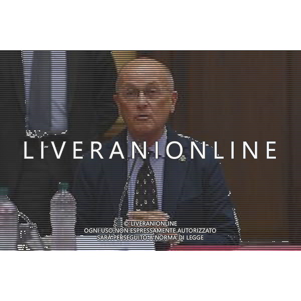© TVRG Firma protocollo cura aree verdi nella foto Bernardo Petralia capo dipartimento dell\'amministrazione penitenziaria Milano 26-07-2021 Sottoscrizione presso la Prefettura di Milano del protocollo d\'intesa per la promozione di attivita\' di cura e manutenzione di aree verdi, parchi e giardini con il coinvolgimento diretto di persone detenute in carcere. Presenti Marta Cartabia ministro della giustizia, Bernardo Petralia capo dipartimento dell\'amministrazione penitanziaria, Giuseppe Sala sindaco di Milano e Renato Saccone prefetto di Milano foto Roberto Garavaglia/ag. Aldo Liverani sas
