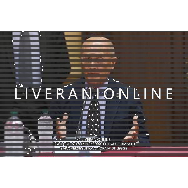 © TVRG Firma protocollo cura aree verdi nella foto Bernardo Petralia capo dipartimento dell\'amministrazione penitenziaria Milano 26-07-2021 Sottoscrizione presso la Prefettura di Milano del protocollo d\'intesa per la promozione di attivita\' di cura e manutenzione di aree verdi, parchi e giardini con il coinvolgimento diretto di persone detenute in carcere. Presenti Marta Cartabia ministro della giustizia, Bernardo Petralia capo dipartimento dell\'amministrazione penitanziaria, Giuseppe Sala sindaco di Milano e Renato Saccone prefetto di Milano foto Roberto Garavaglia/ag. Aldo Liverani sas