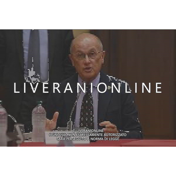 © TVRG Firma protocollo cura aree verdi nella foto Bernardo Petralia capo dipartimento dell\'amministrazione penitenziaria Milano 26-07-2021 Sottoscrizione presso la Prefettura di Milano del protocollo d\'intesa per la promozione di attivita\' di cura e manutenzione di aree verdi, parchi e giardini con il coinvolgimento diretto di persone detenute in carcere. Presenti Marta Cartabia ministro della giustizia, Bernardo Petralia capo dipartimento dell\'amministrazione penitanziaria, Giuseppe Sala sindaco di Milano e Renato Saccone prefetto di Milano foto Roberto Garavaglia/ag. Aldo Liverani sas