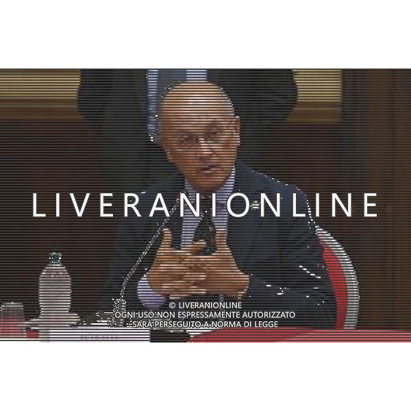 © TVRG Firma protocollo cura aree verdi nella foto Bernardo Petralia capo dipartimento dell\'amministrazione penitenziaria Milano 26-07-2021 Sottoscrizione presso la Prefettura di Milano del protocollo d\'intesa per la promozione di attivita\' di cura e manutenzione di aree verdi, parchi e giardini con il coinvolgimento diretto di persone detenute in carcere. Presenti Marta Cartabia ministro della giustizia, Bernardo Petralia capo dipartimento dell\'amministrazione penitanziaria, Giuseppe Sala sindaco di Milano e Renato Saccone prefetto di Milano foto Roberto Garavaglia/ag. Aldo Liverani sas