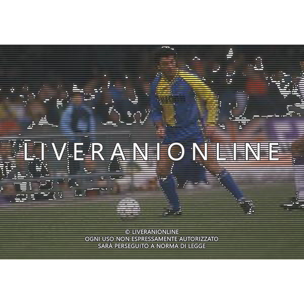 RETROSPETTIVA LUIGI SACCHETTI CALCIATORE NELLA FOTO LUIGI SACCHETTI CON LA MAGLIA DELLA VERONA CALCIO AG ALDO LIVERANI SAS 