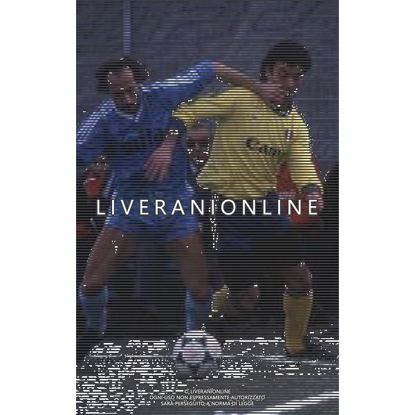 RETROSPETTIVA LUIGI SACCHETTI CALCIATORE NELLA FOTO LUIGI SACCHETTI CON LA MAGLIA DELLA VERONA CALCIO AG ALDO LIVERANI SAS 