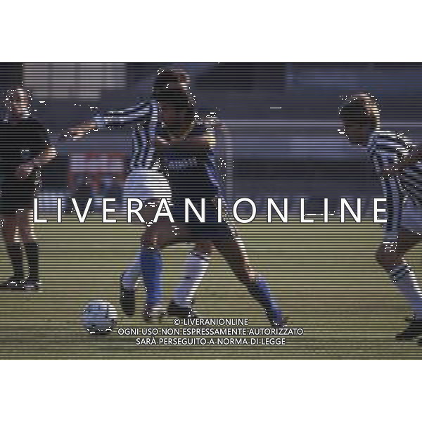 RETROSPETTIVA LUIGI SACCHETTI CALCIATORE NELLA FOTO LUIGI SACCHETTI CON LA MAGLIA DELLA VERONA CALCIO AG ALDO LIVERANI SAS 