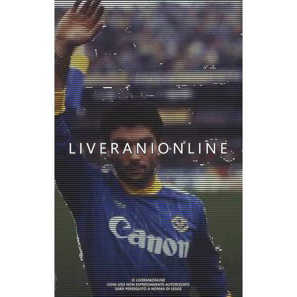 RETROSPETTIVA LUIGI SACCHETTI CALCIATORE NELLA FOTO LUIGI SACCHETTI CON LA MAGLIA DELLA VERONA CALCIO AG ALDO LIVERANI SAS 