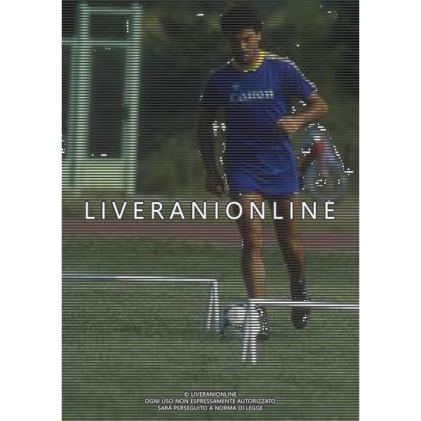 RETROSPETTIVA LUIGI SACCHETTI CALCIATORE NELLA FOTO LUIGI SACCHETTI CON LA MAGLIA DELLA VERONA CALCIO AG ALDO LIVERANI SAS 