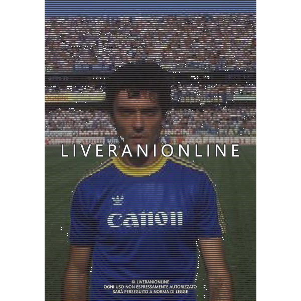 RETROSPETTIVA LUIGI SACCHETTI CALCIATORE NELLA FOTO LUIGI SACCHETTI CON LA MAGLIA DELLA VERONA CALCIO AG ALDO LIVERANI SAS 