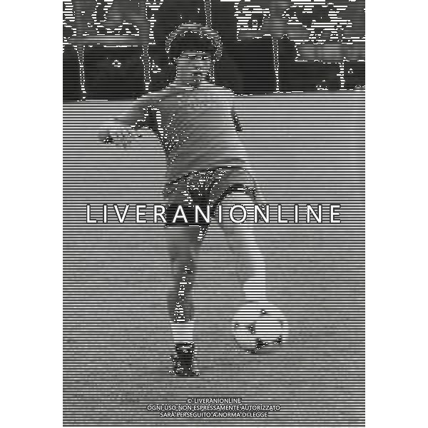 RETROSPETTIVA DARIO SANGUIN CALCIATORE NELLA FOTO DARIO SANGUIN CON LA MAGLIA DELLA LAZIO CALCIO AG ALDO LIVERANI SAS