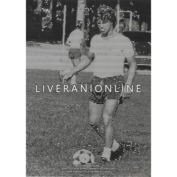 RETROSPETTIVA DARIO SANGUIN CALCIATORE NELLA FOTO DARIO SANGUIN CON LA MAGLIA DELLA LAZIO CALCIO AG ALDO LIVERANI SAS