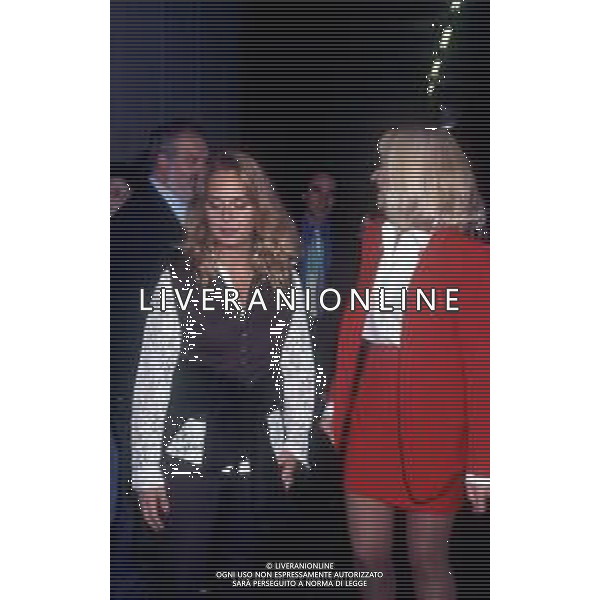 RAFFAELLA CARRA\' CANTANTE E SHOWGIRL - RETROSPETTIVA ANNI \'80 NELLA FOTO CON BARBARA BONCOMPAGNI ©ARCHIVIO GIOVANNI LIVERANI /AG. ALDO LIVERANI SAS