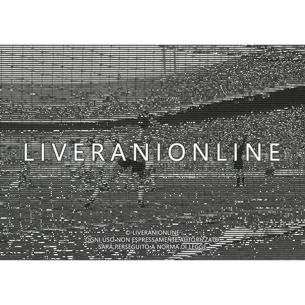 16-03-1980 MILANO CAMPIONATO DI CALCIO SERIE B MONZA -BARI 0-0 NELLA FOTO AZIONE DI GIOCO AG ALDO LIVERANI SAS