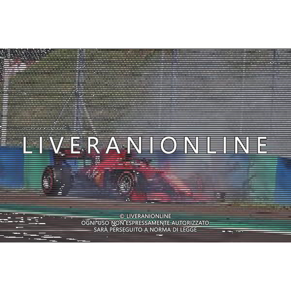 Carlos Sainz Jr (ESP) Ferrari SF-21 crashed out of qualifying. 31.07.2021. Formula 1 World Championship, Rd 11, Hungarian Grand Prix, Budapest, Hungary, Qualifying Day. - www.xpbimages.com, EMail: requests@xpbimages.com © Copyright: Moy / XPB Images/AGENZIA ALDO LIVERANI SAS - ITALY ONLY - EDITORIAL USE ONLY
