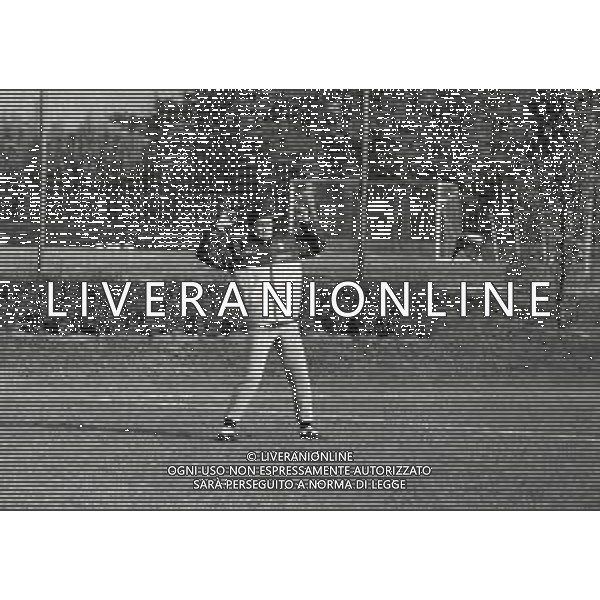 RETROSPETTIVA ALDO SERENA CALCIATORE NELLA FOTO ALDO SERENA CON LA MAGLIA DELL\'INTER NELL\'ANNO 1989-1990 AG ALDO LIVERANI SAS 