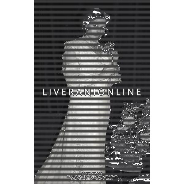 RETROSPETTIVA ERIKA BLANC ATTRICE NELLA FOTO ERIKA BLANC NELLA COMMEDIA TEATRALE“ PIACERE DELL\'ONESTA“ NELLA \'ANNO 1979 AG ALDO LIVERANI SAS 