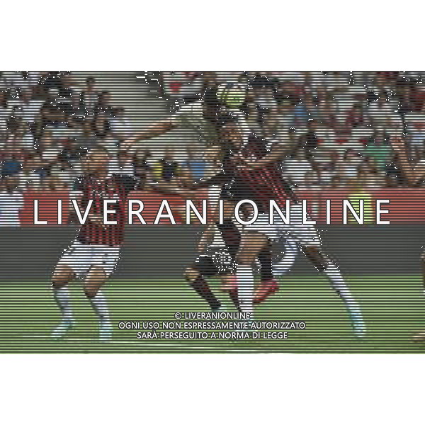 Olivier Giroud (Milan) si smarca dall\'avversario e poi segna il gol dell\'1 a 1 Nizza vs Milan amichevole precampionato Nizza (FRA) 31-07-2021 Stadio Allianz Riviera foto Roberto Garavaglia/ag. Aldo Liverani sas/AGENZIA ALDO LIVERANI SAS