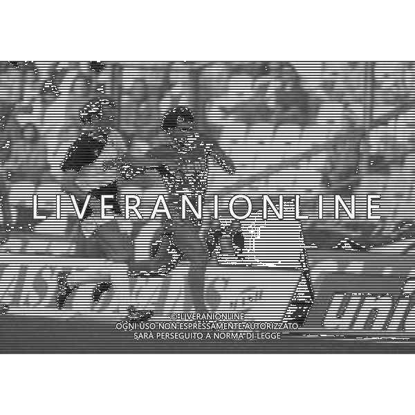 12-10-1986 UDINE CAMPIONATO DI CALCIO SERIE A UDINESE-VERONA 2-2 NELLA FOTO VINICIO VERZA E PAOLO MIANO AG ALDO LIVERANI SAS