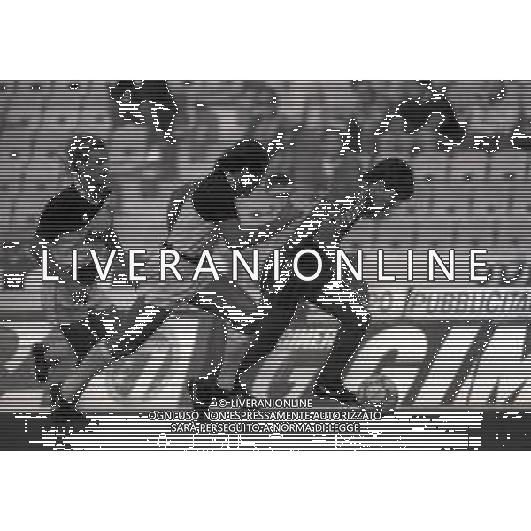 12-10-1986 UDINE CAMPIONATO DI CALCIO SERIE A UDINESE-VERONA 2-2 NELLA FOTO PAOLO ROSSI-DINO GALPAROLI AG ALDO LIVERANI SAS
