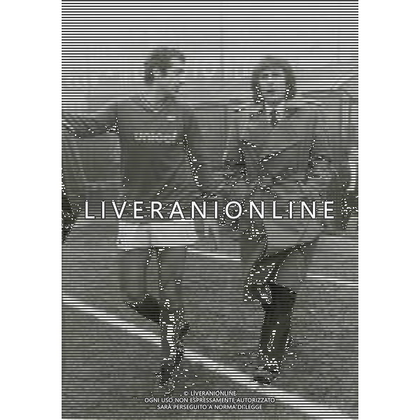 RETROSPETTIVA BRUNO PACE ALLENATORE CALCIO NELLA FOTO BRUNO PACE ALLENATORE CATANZARO CON VIOREL NASTASE AG ALDO LIVERANI SAS