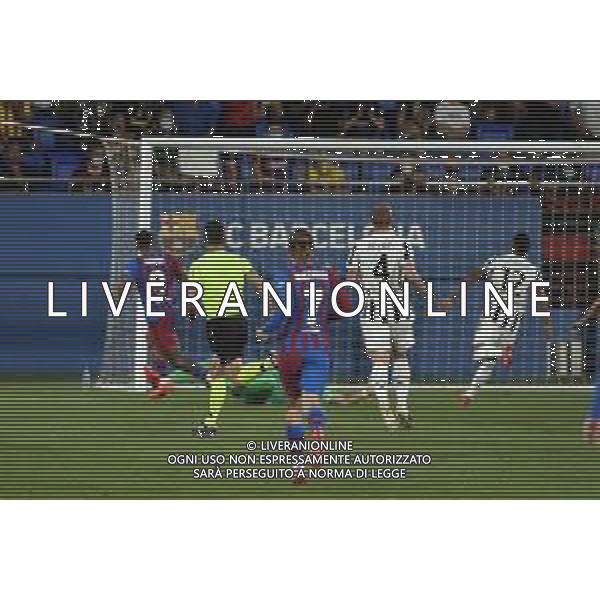 Memphis Depay (Barcellona) segna il gol dell\'1 a 0 Barcellona vs Juventus - Trofeo Gamper amichevole precampionato Barcellona (SPA) 08-08-2021 Stadio Johan Cruijff foto Roberto Garavaglia/ag. Aldo Liverani sas/AGENZIA ALDO LIVERANI SAS