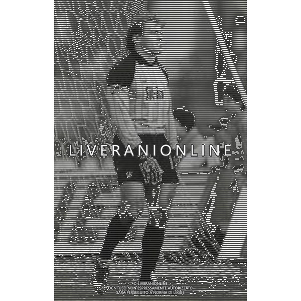RETROSPETTIVA NELLO MALIZIA CALCIATORE E PREPARATORE PORTIERI NELLA FOTO NELLO MALIZIA CON LA MAGLIA DELL\'ATALANTA CALCIO AG ALDO LIVERANI SAS