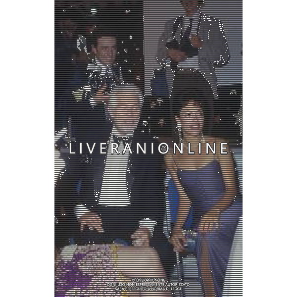RETROSPETTIVA JAMES COBURN ATTORE NELLA FOTO JAMES COBURN CON LA MOGLIE PAULA O\'HARA NELL\'ANNO 1991 AG ALDO LIVERANI SAS 