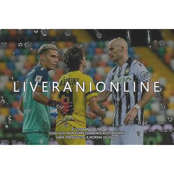 GriffoniE/LMedia - Trentaduesimi - Udinese vs Ascoli - Coppa Italia 2021/2022 13 agosto 2021 - Dacia Arena, Udine, Italia Nella foto: Diego Fabbrini (Ascoli) (C) consolato da Marco Silvestri (Udinese) (S) e Bram Nuytinck (Udinese) (D) @GriffoniE/LMedia/AGENZIA ALDO LIVERANI SAS