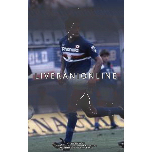 RETROSPETTIVA GIUSEPPE LORENZO CALCIATORE NELLA FOTO GIUSEPPE LORENZO CON LA MAGLIA DELLA SAMPDORIA CALCIO AG ALDO LIVERANI SAS